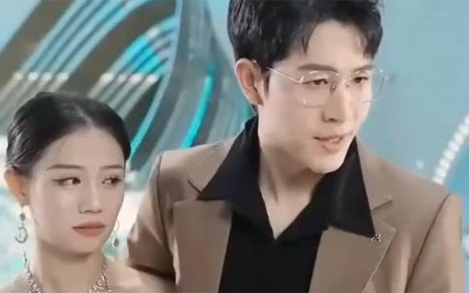 替身上位總裁輕點撩(錯認成寵，張先生寵妻好甜)