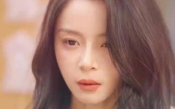 梟爺，葉小姐又來(lái)求婚了