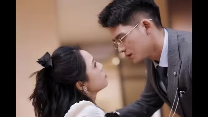 糟糕，穿成虐文女主了