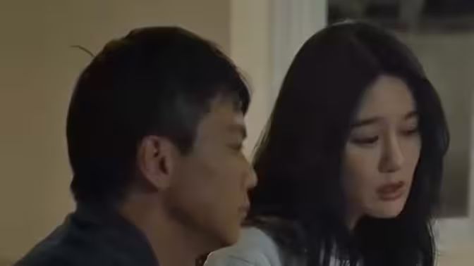 抑郁癥女兒跳樓后，我重生了(重啟2003之香江風(fēng)云)