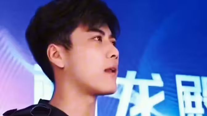 新：至尊神龍